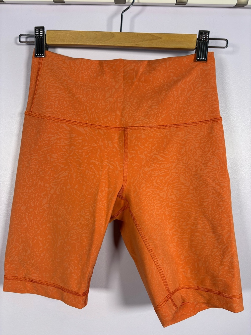 lululemon athletica Wunder Train High-Rise 8” Bike Shorts in Crunch Coral Size 6